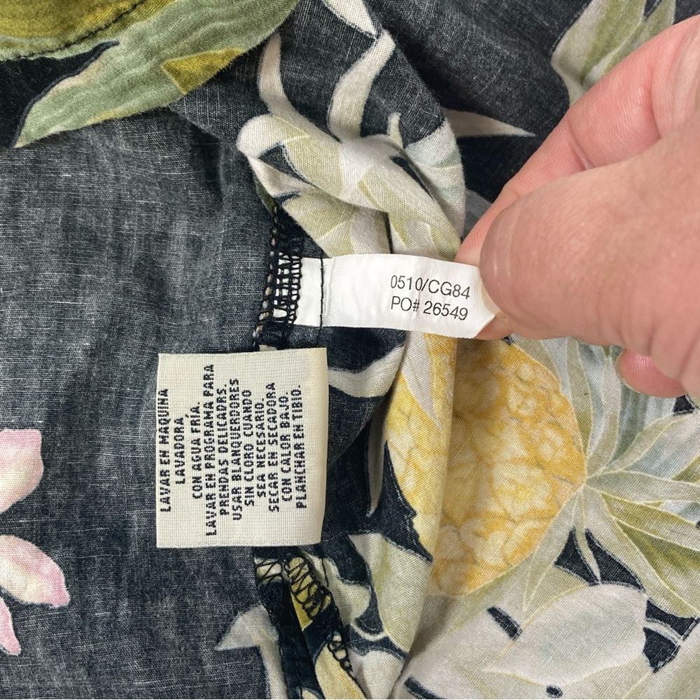 Cooke Street Honolulu Men's M Short Sleeve Hawaiian Shirt Black Yellow Hibiscus - Picture 12 of 16